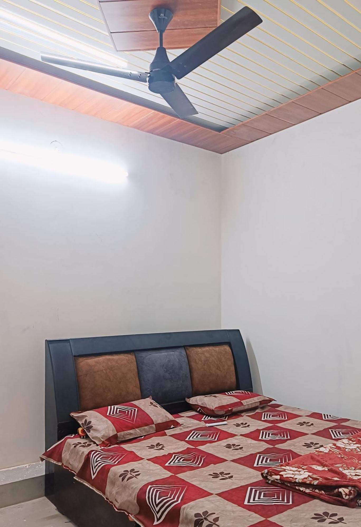 Keshav Narayan Home Stay Матхура Екстер'єр фото