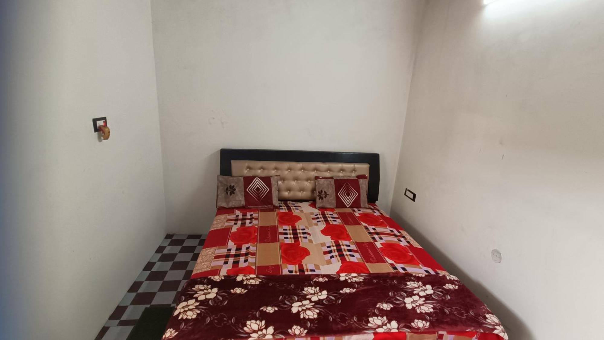 Keshav Narayan Home Stay Матхура Екстер'єр фото
